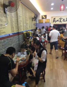 望州南路沃爾瑪超市出口旺鋪 技術(shù)與商機并存